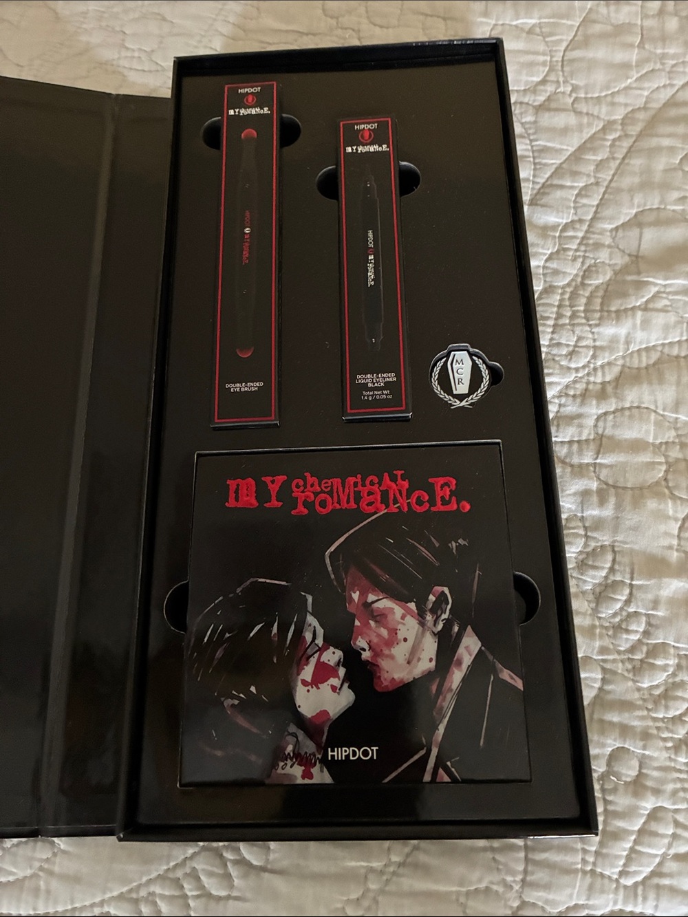 HIPDOT x My Chemical Romance Black & Red Eyeshadow Palette - Picture 3 of 5